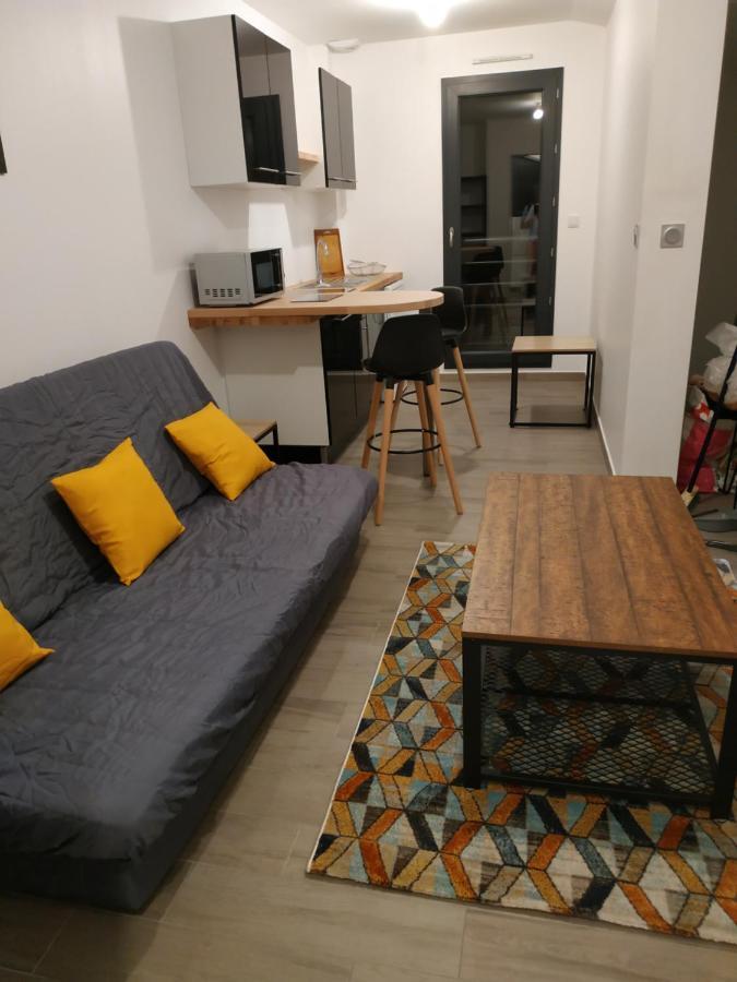 Pleinitude Appartement Trangé Buitenkant foto